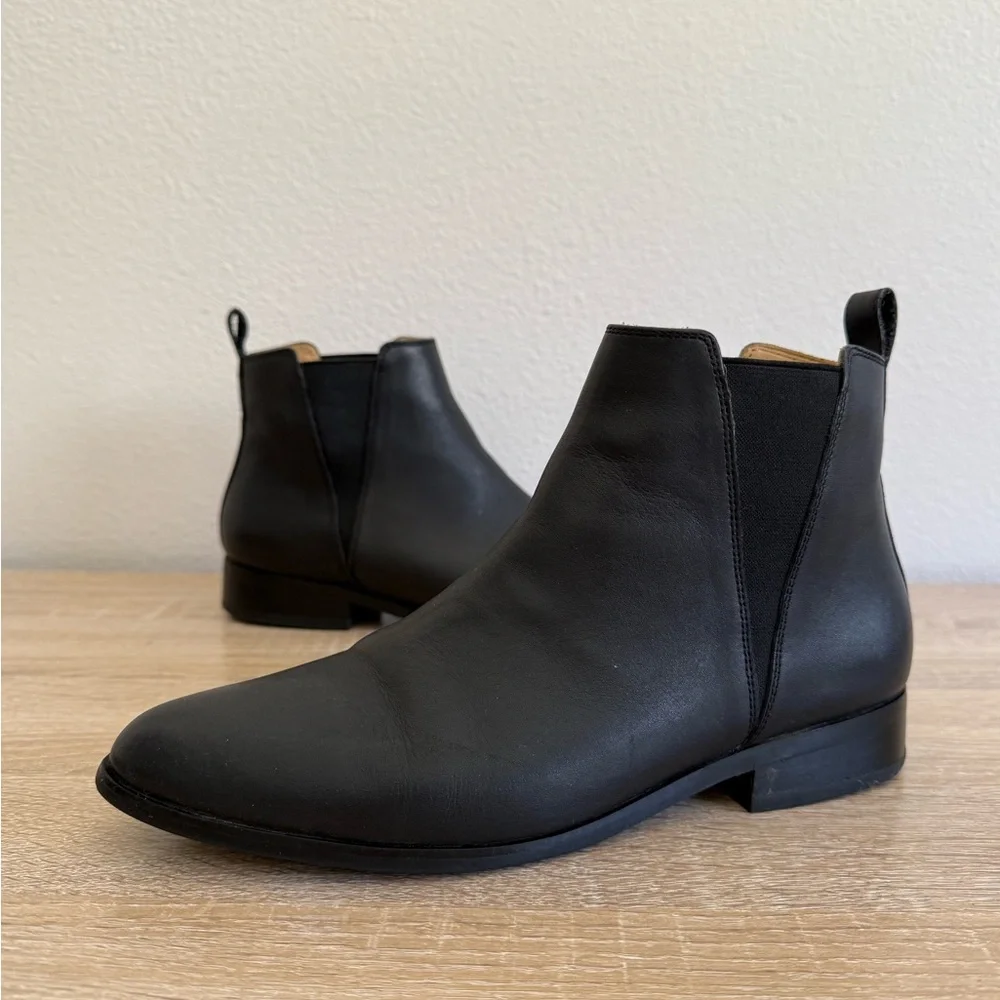 Nisolo black leather Chelsea pull on ankle Boots Women’s Sz 7.5‎